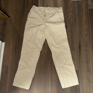 American Eagle Outfitters women’s Cream wide leg cargo. Lots of stretch. Size 8.